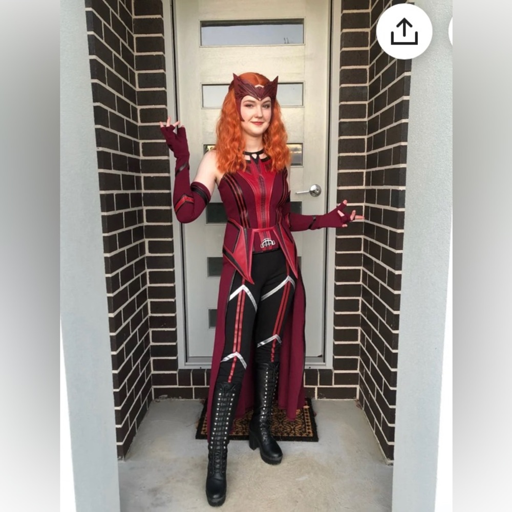 Scarlet witch costume, M
